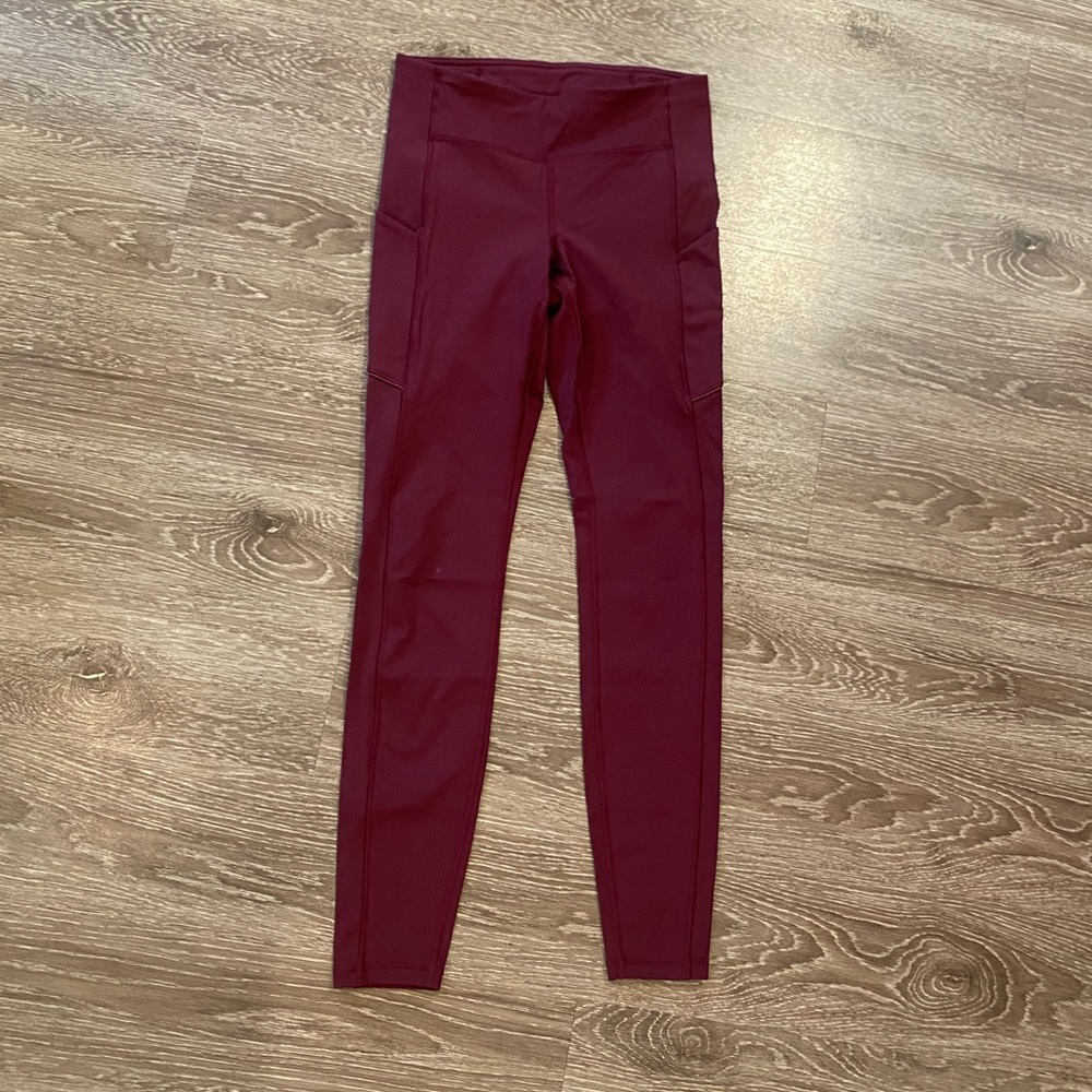 Lululemon size 6 speed tight leggings maroon